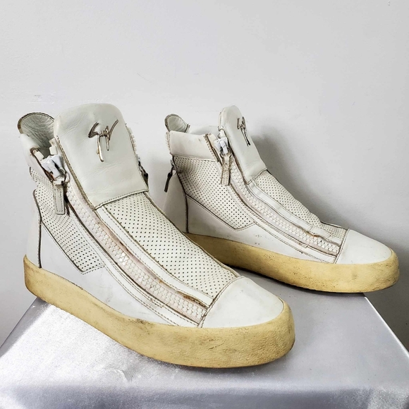 Giuseppe Zanotti Shoes - Vintage Giuseppe Zanotti white Croc embossed leather sneakers